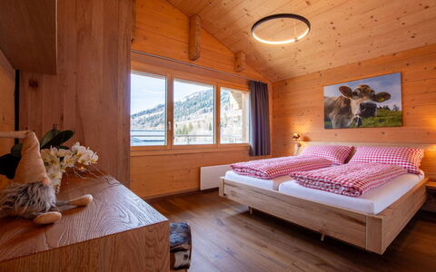 Pearl 1. Og Süd-West: Chaîne De Montagnes, Vallée, Alpes, Crête, Sommet, Quartier Général