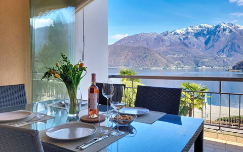 Apt. Marina: Jardin, Ombre, Pelouse, Aménagement Paysager, Cour, Parc