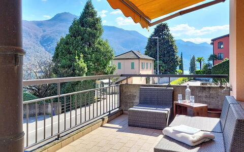 Apt. Marina: Jardin, Ombre, Pelouse, Aménagement Paysager, Cour, Parc
