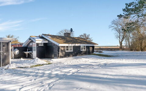 Kato - 125M from the Sea: Ciel, Bois, Branche, Toit, Maison, L'Hiver, Architecture, Chalet, Domicile, Neige