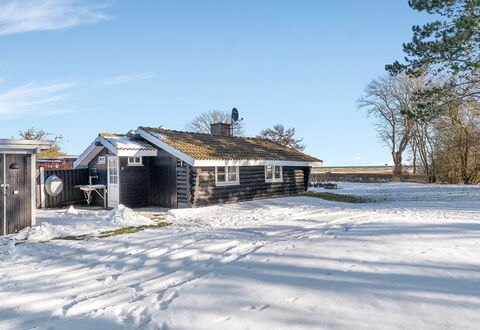 Kato - 125M from the Sea: Ciel, Bois, Branche, Toit, Maison, L'Hiver, Architecture, Chalet, Domicile, Neige