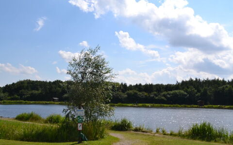 Biergh - 30Km from the Sea: L'Eau, Ressources En Eau, Plan D'Eau, Vert, Cours D'Eau, Banque, Voie Navigable, Lac