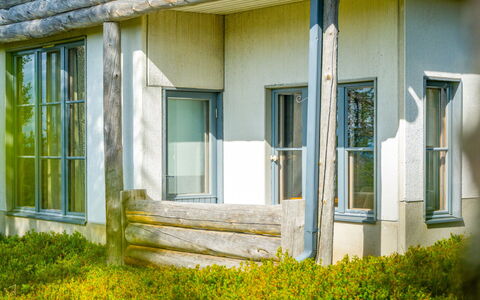 Rukatunturintie 8 G2: Arbuste, Domicile, Chalet, Jardin, Biens, Fenêtre À Guillotine, Ombre, Cour, Aménagement Paysager, Siding