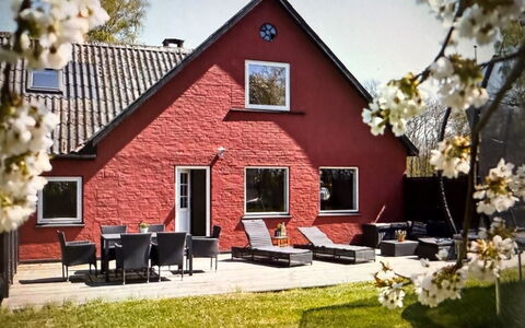 Hornbogi - 1Km from the Sea: Maison, Domicile, Chalet, Toit, Porte, Biens, Ferme, Jardin, Cour, Pelouse