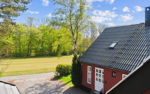 Hornbogi - 1Km from the Sea: Herbe, Feuille, Maison, Arbuste, Toit, Domicile, Chalet, Lot Terre, Jardin, Pelouse