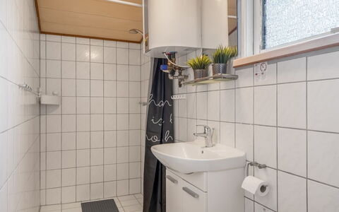 Thorsmod - 1.8Km from the Sea: Meubles, Bois, Design Intérieur, Sol, Sol, Chaise, Pièce, Plafond, Salon, Appartement