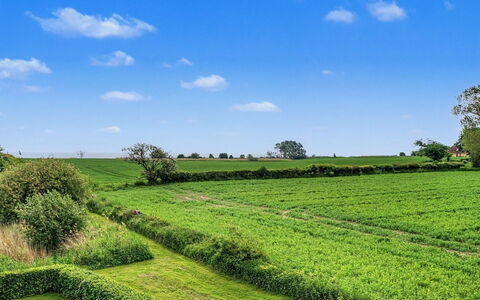 Angret - 380M from the Sea: Bleu, Vert, Paysage Naturel, Prairie, Plaine, Champ, Agriculture, Paysage, Plantation, Lot Terre