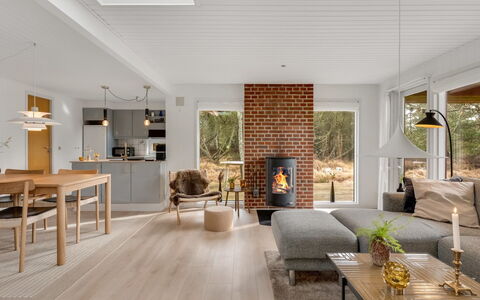 Leonor - 1.8Km from the Sea: Sol, Mur, Design Intérieur, Bois, Sol, Meubles, Plafond, Parquet, Salon, Domicile