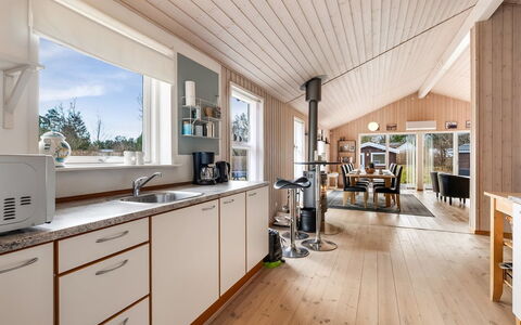 Vilhelm - 7.5Km from the Sea: Bois, Plafond, Sol, Design Intérieur, Parquet, Sol, Cuisine, Domicile, Comptoir, Dur