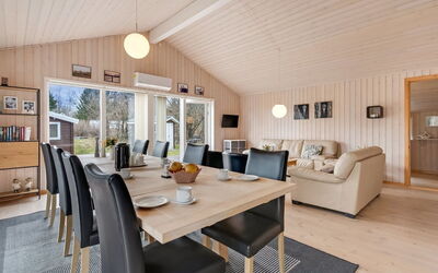 Vilhelm - 7.5Km from the Sea