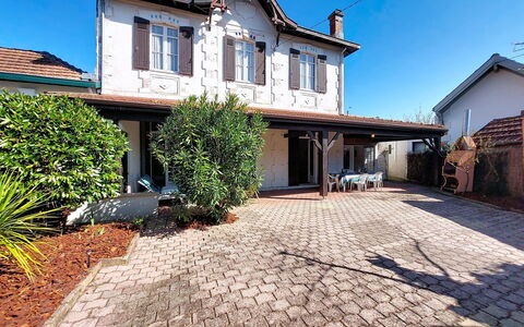 La Belle Héricart: Zone Résidentielle, Domicile, Maison, Porte, Appartement, Banlieue, Balcon, Cour, Cour, Allée