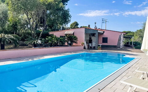 Villa Cecilia: Zone Résidentielle, Domicile, Maison, Porte, Appartement, Banlieue, Balcon, Cour, Cour, Allée