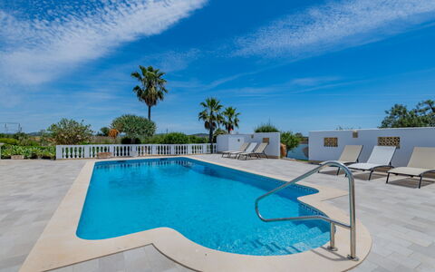 V4 Águia Vermelha: Bleu, Piscine, Recours, Ombre, Mobilier De Jardin, Aménagement Paysager, Eco Hôtel, Tropiques, Chaise