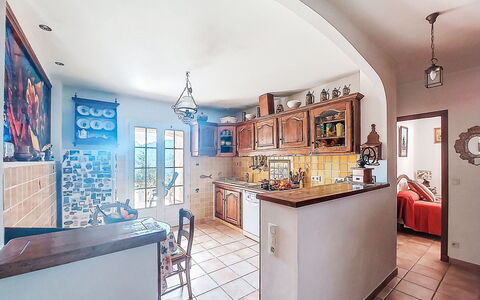 L'Argentière: Meubles, Design Intérieur, Sol, Bois, Plafond, Sol, Cuisine, Comptoir, Chaise, Table
