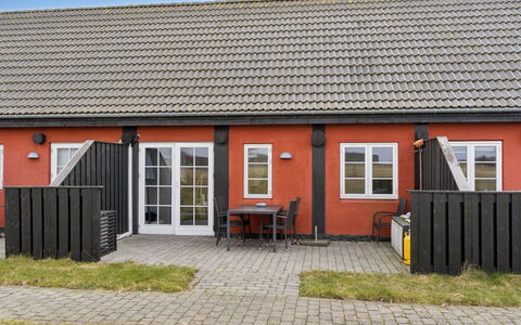 Hinrich - 4.5Km from the Sea