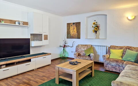 Villa Roza: Meubles, Design Intérieur, Canapé, Sol, Bois, Sol, Pièce, Salon, Télévision, Table