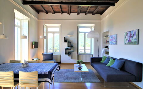 Bellavista Dimora Storica Vista Lago: Meubles, Design Intérieur, Sol, Sol, Mur, Bois, Plafond, Pièce, Salon, Éclairage