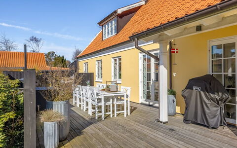 Etje - 650M from the Sea: Meubles, Bois, Design Intérieur, Sol, Sol, Chaise, Pièce, Plafond, Salon, Appartement