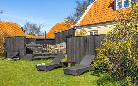 Etje - 650M from the Sea: Meubles, Bois, Design Intérieur, Sol, Sol, Chaise, Pièce, Plafond, Salon, Appartement