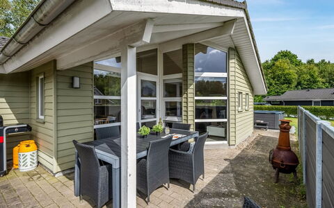 Erikka - 40Km from the Sea: Meubles, Bois, Design Intérieur, Sol, Sol, Chaise, Pièce, Plafond, Salon, Appartement