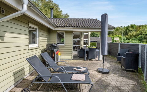 Erikka - 40Km from the Sea: Meubles, Bois, Design Intérieur, Sol, Sol, Chaise, Pièce, Plafond, Salon, Appartement