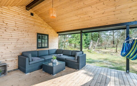 Anu - 2Km to the Fjord: Meubles, Bois, Design Intérieur, Sol, Sol, Chaise, Pièce, Plafond, Salon, Appartement