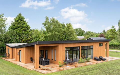 Sharina - 320M to the Fjord: Bois, Domicile, Toit, Lot Terre, Ferme, Jardin, Chalet, Biens, Batiments Jardin, Dur