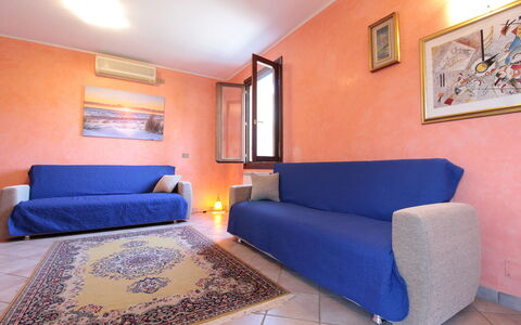 Villa Camerini, Nature, Bikes and Beaches: Meubles, Design Intérieur, Sol, Sol, Domicile, Appartement, Canapé, Pièce, Salon