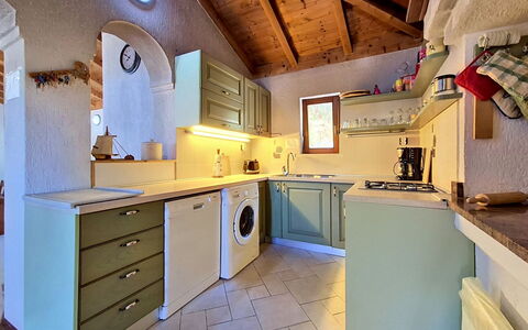 Blue: Design Intérieur, Mur, Sol, Plafond, Bois, Cuisine, Comptoir, Meubles, Principaux Appliance, Sol