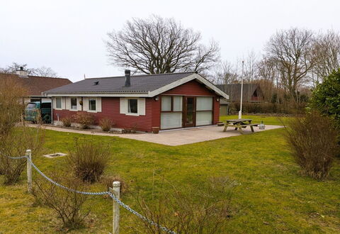 Pascal - 175M from the Sea: Bâtiment, Maison, Toit, Domicile, Chalet, Zone Résidentielle, Zone Rurale, Lot Terre, Ferme, Pelouse