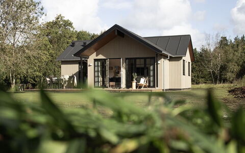 Emin - 2.8Km from the Sea: Meubles, Bois, Design Intérieur, Sol, Sol, Chaise, Pièce, Plafond, Salon, Appartement