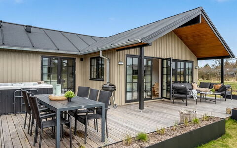Emin - 2.8Km from the Sea: Meubles, Bois, Design Intérieur, Sol, Sol, Chaise, Pièce, Plafond, Salon, Appartement