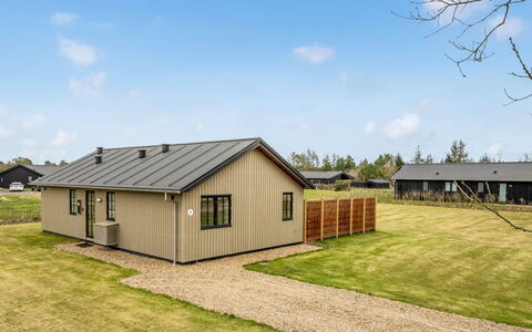 Emin - 2.8Km from the Sea: Meubles, Bois, Design Intérieur, Sol, Sol, Chaise, Pièce, Plafond, Salon, Appartement