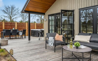 Emin - 2.8Km from the Sea