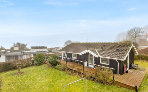 Gro - 250M from the Sea: Bois, Toit, Domicile, Maison, Architecture, Siding, Lot Terre, Chalet, Cabanon, Batiments Jardin