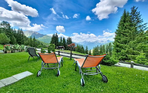 Navis 604: Meubles, Été, Paysage, Mobilier De Jardin, Station De Montagne, Chaîne De Montagnes, Mélèze, Chaise, Pelouse, Vallée