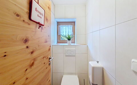 Navis 604: Sol, Mur, Siège De Toilette, Bois, Sol, Toilette, Salle De Bains, Luminaire Plomberie, Design Intérieur, Plomberie
