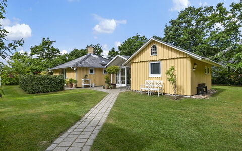 Holmsten - 250M to the Fjord: Meubles, Bois, Design Intérieur, Sol, Sol, Chaise, Pièce, Plafond, Salon, Appartement