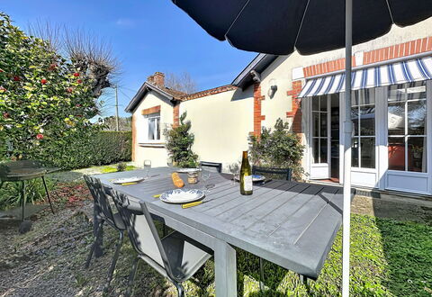 L'Escapade: Meubles, Mobilier De Jardin, Chaise, Table, Tableau De Plein Air, Domicile, Table Cuisine Et Salle A Manger, Jardin, Ombre