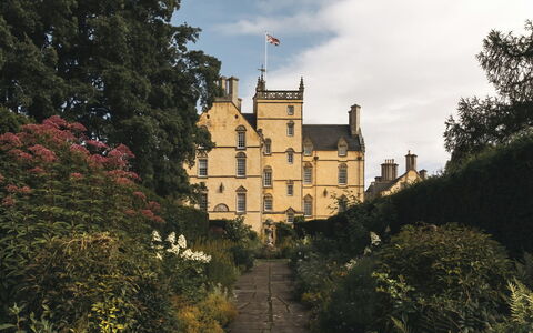 Innes House: Château, Biens, Médiéval Architecture, Manoir, Palais, Demeure Seigneuriale, Maison Historique, Monastère