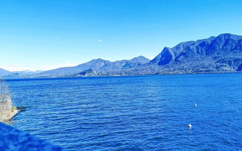 Leonard Lake: Bleu, Montagnes Relief, L'Eau, Ressources En Eau, Montagne, Plan D'Eau, Horizon, Colline, Montagnes, Cotiers Et Relief Océaniques