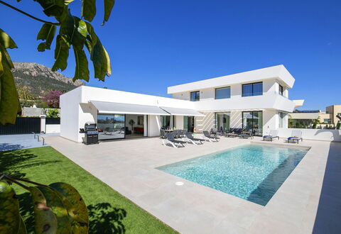Pouw: Recours, Piscine, Hôtel, Ville Resort, Station Balnéaire, Hacienda, Thermes, Tropiques, Villa