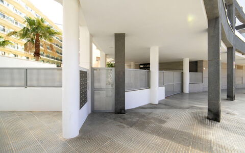 Melior 1: Recours, Piscine, Hôtel, Ville Resort, Station Balnéaire, Hacienda, Thermes, Tropiques, Villa
