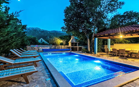 Lino: Recours, Piscine, Hôtel, Ville Resort, Station Balnéaire, Hacienda, Thermes, Tropiques, Villa