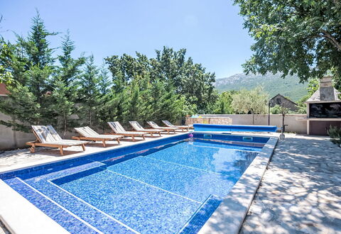 Lino: Recours, Piscine, Hôtel, Ville Resort, Station Balnéaire, Hacienda, Thermes, Tropiques, Villa