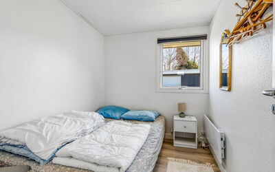 Sofus - 800M from the Sea