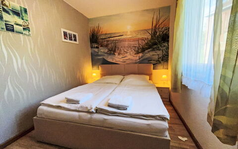 Bungalow am Grienericksee: Chambre, Lit, Literie, Hôtel, Oreiller, Drap De Lit, Cadre De Lit