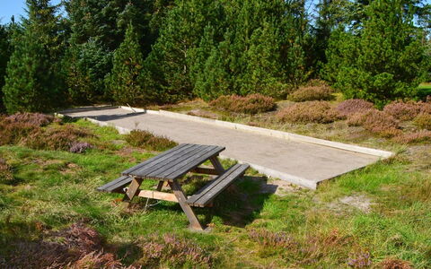 Udder - 1.3Km from the Sea