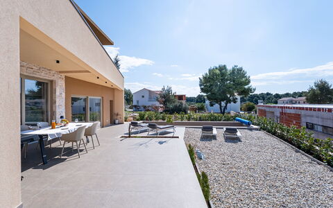 Nikoleta: Architecture, Composite, Design Urbain, Béton, Ombre, Aménagement Paysager, Jardin, Allée, Dalle