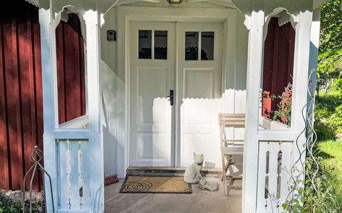 Kråktorpet: Bois, Porte, Porche, Accueil Porte, Siding, Structure En Plein Air, Dur, Colonne, Tache De Bois, Batiments Jardin